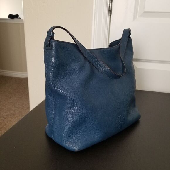 Tory Burch Theta Leather Tote - Picture 4 of 9